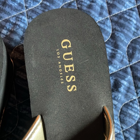 Gorgeous Guess sandals, size 10M, black and gold, NWT! - Picture 12 of 16